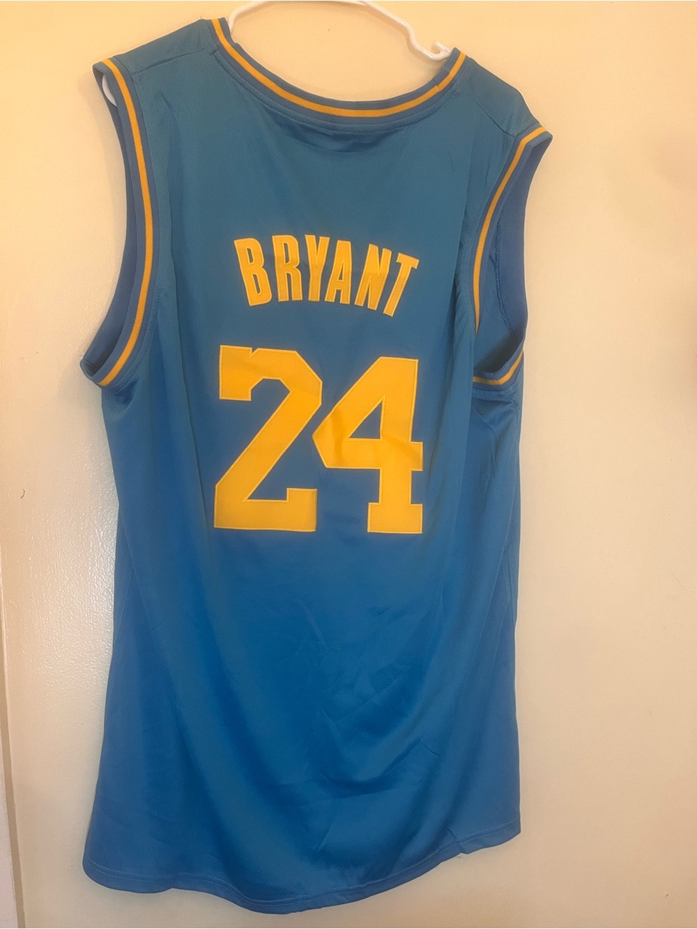 Bryant embroidered LA lakers  embroidered jersey Minneapolis